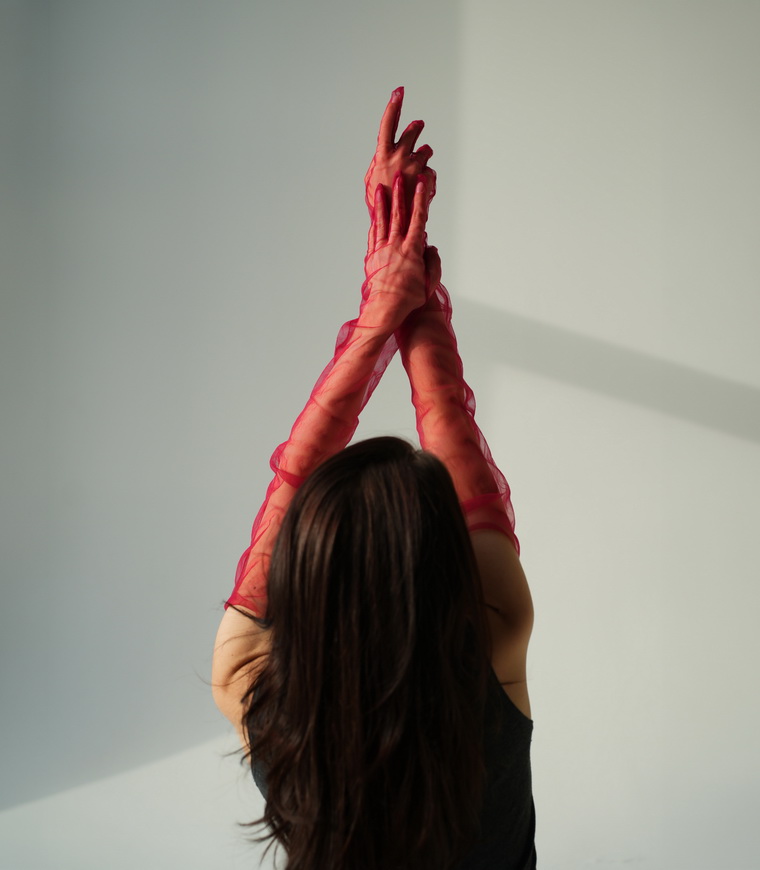 Burgundy_Gloves